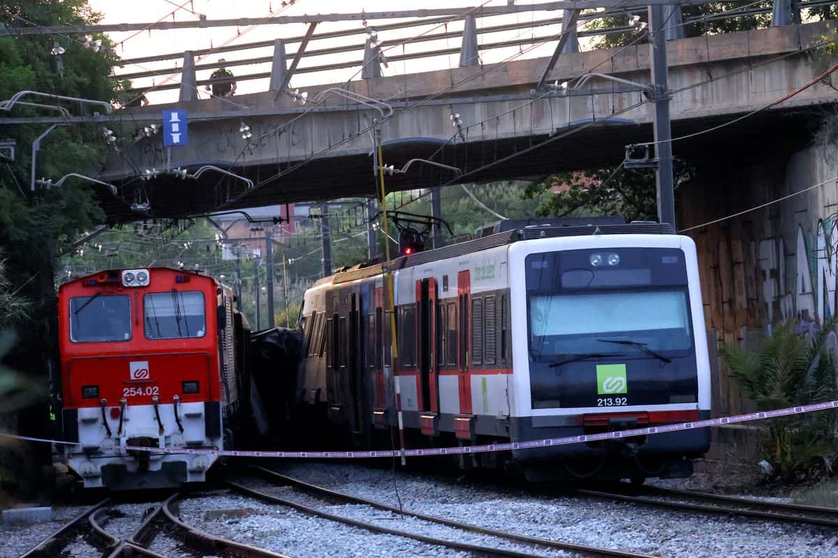 accident feroviar în sudul barcelonei – cel puțin 22 de persoane sunt grav rănite