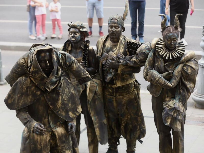 fits 2022 vine cu o nouă secțiune de spectacole - festivalul statuilor vivante