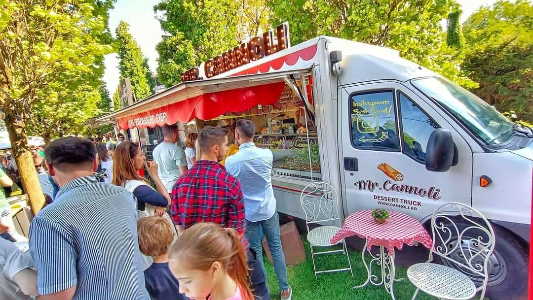 joi începe ”vino”, cel mai cool street food al verii la sibiu - parcul tineretului ”cucerit” timp de patru zile de zeci de food truck-uri și concerte