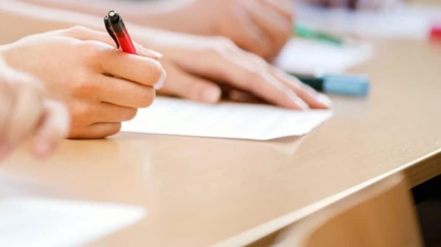 schimbări majore în educație - elevii de clasa a opta ar putea susține examen de admitere pentru liceu