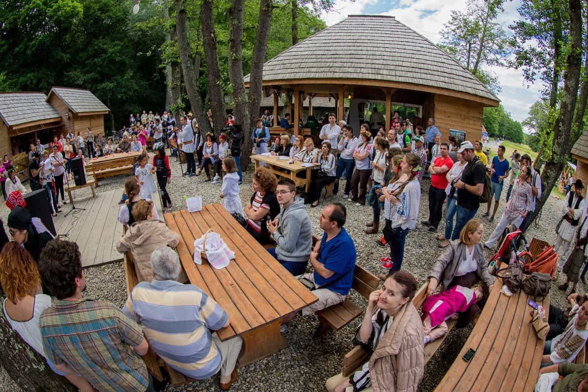 weekend memorabil la sibiu - petreceri la backyard și în cotton, târg gastronomic în muzeu și filme noi la cinegold