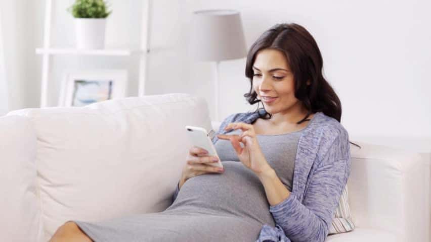 aplicație pentru femeile însărcinate - ar putea vedea bebelușul cum crește în burtică direct de pe telefonul mobil