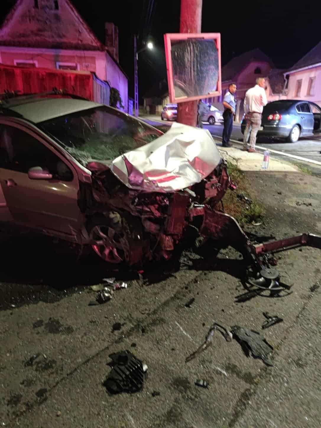 foto accident grav vineri noapte la cristian – cinci persoane rănite din cauza unui șofer băut și drogat