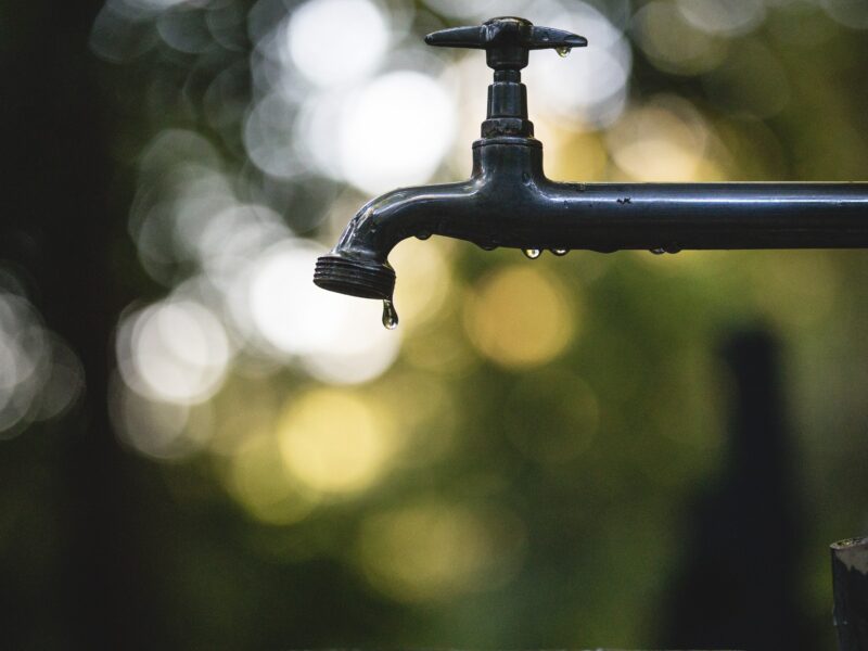 apă restricționată în mai multe localități din județul sibiu - primarii din comune cer locuitorilor să o consume cu prudență