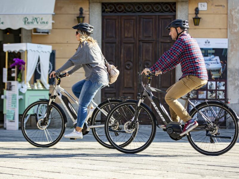 sibienii adoptă bicicletele electrice - „poți merge pe transfăgărășan, chiar dacă nu ești sportiv”