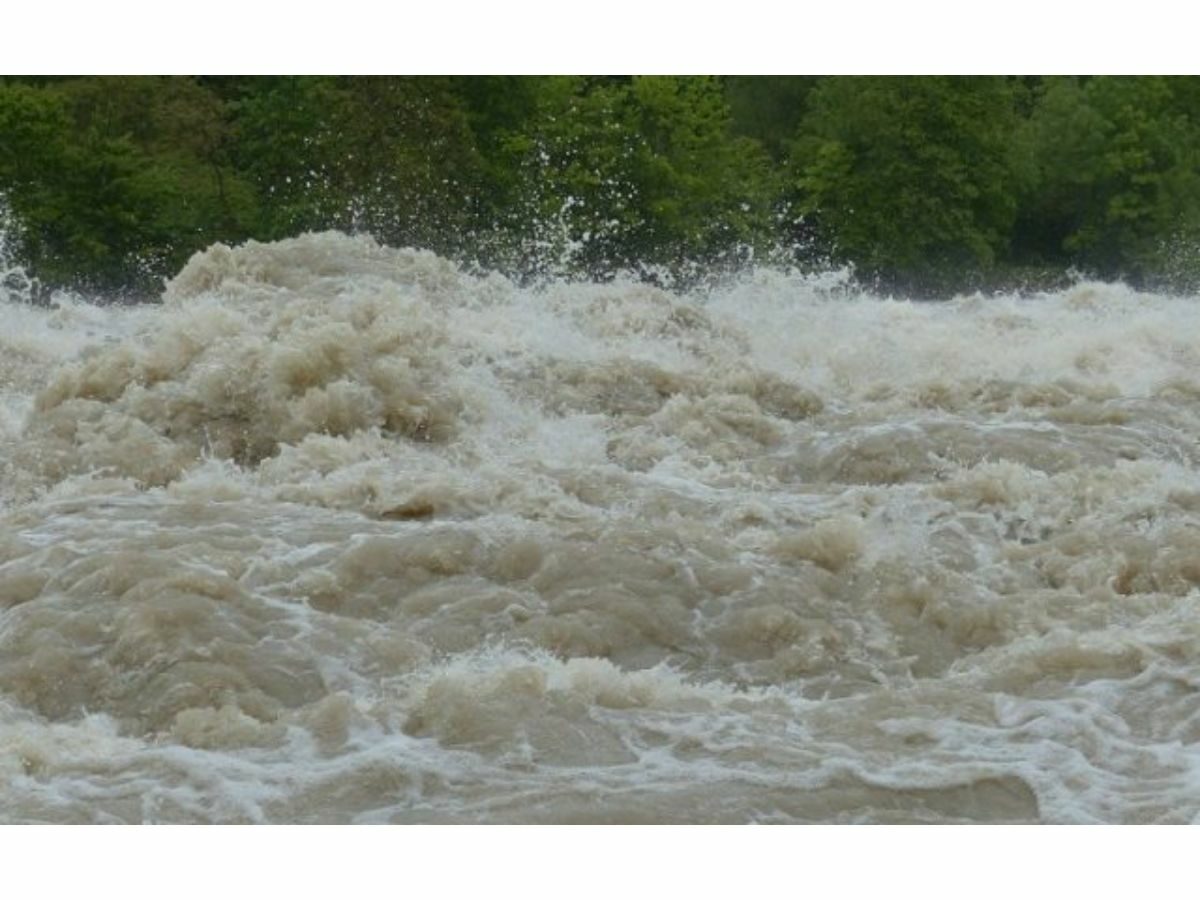 pericol de inundații și viituri - mai multe bazine hidrografice din sibiu și din țară, sub cod galben și portocaliu