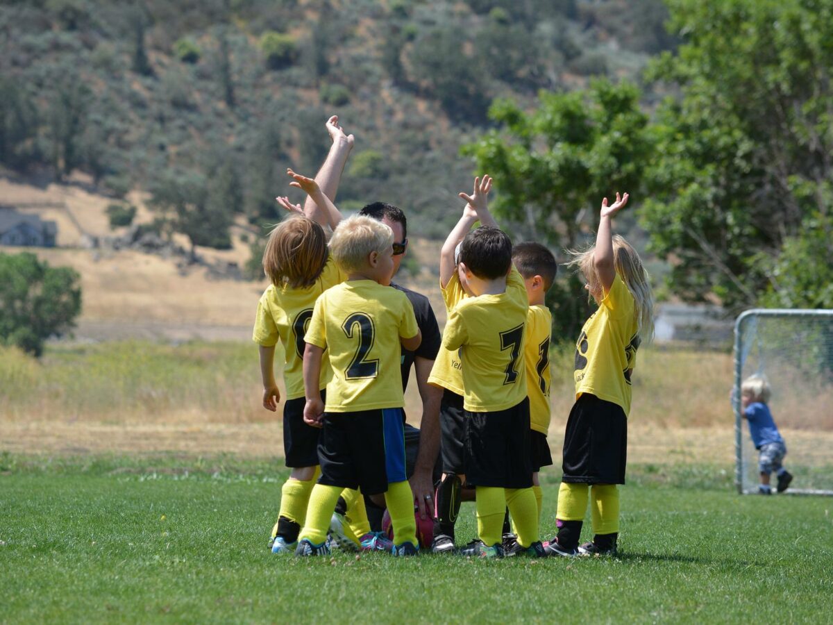 lege aprobată - primăriile obligate să aloce treizeci la sută din buget pentru activități sportive pentru copii