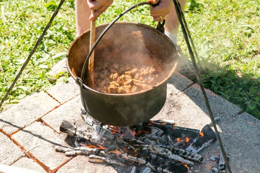 weekend „de poveste” la sibiu - ultimele spectacole la fits, „ziua hungarikum” și ateliere creative pentru părinți