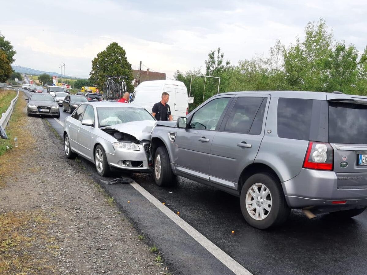 accident pe dn1 la intersecția cu drumul spre bâlea - o femeie a fost rănită