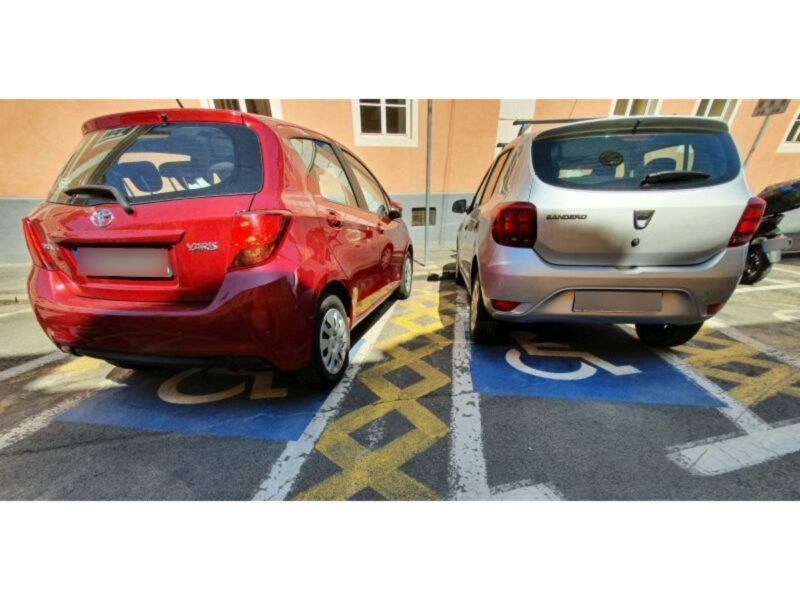 sibiu: amenzi de până la 10.000 de lei șoferilor care ocupă locurile de parcare destinate persoanelor cu dizabilități