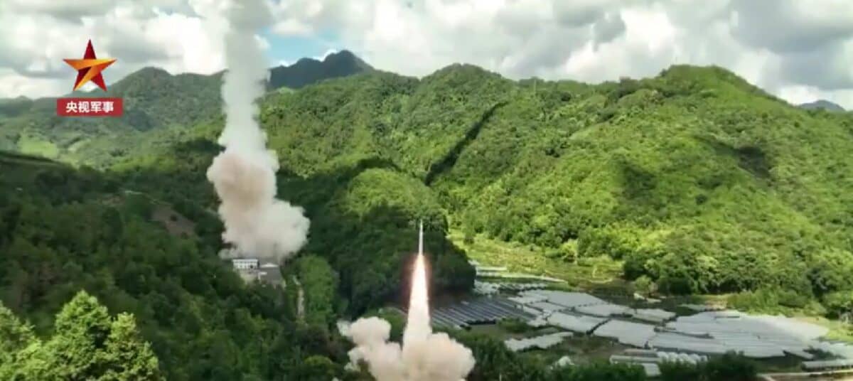 video: taiwanul activează sistemele de apărare, după ce china a lansat rachete care au căzut în apropierea japoniei