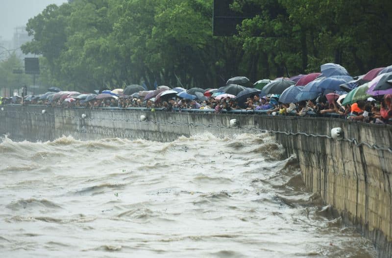 video taifunul muifa a lovit china - peste un milion de oameni au fost evacuați