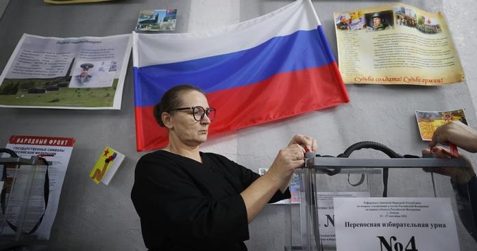 referendum pro-rus în ucraina - militarii merg din casă în casă înarmați pentru a obține voturi