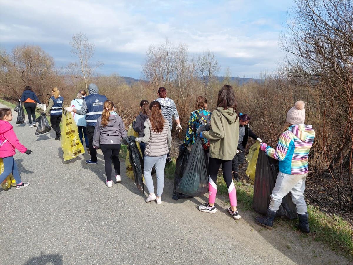 foto ziua națională a muntelui - daniela cîmpean: ”avem privilegiul ca noi, sibienii, să fim străjuiți de doi dintre cei mai frumoși munți ai româniei”