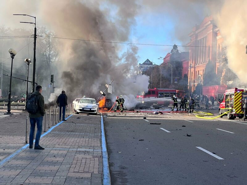 video kievul și alte orașe din ucraina lovite de rachete luni dimineață