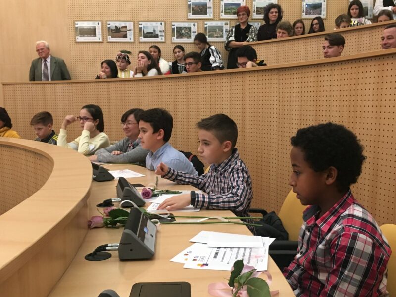 consiliul județean sibiu răsplătește performanța elevilor sibieni