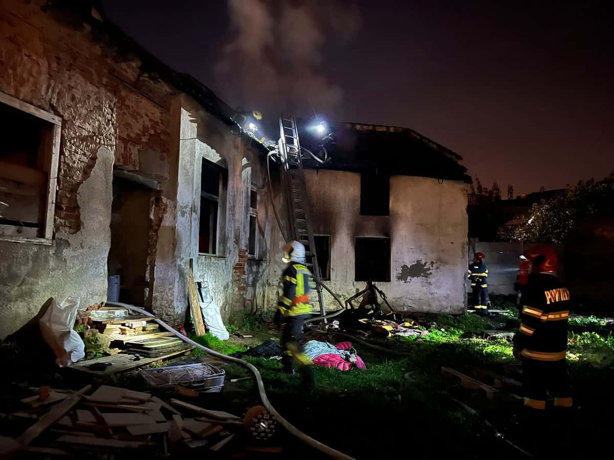 foto: locuință în flăcări pe strada constituției - bărbat găsit decedat