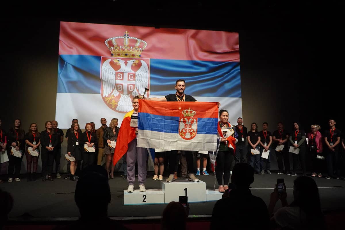 foto cei mai buni maseuri din lume s-au întrecut la sibiu - admir sinanovic din serbia a câştigat competiţia