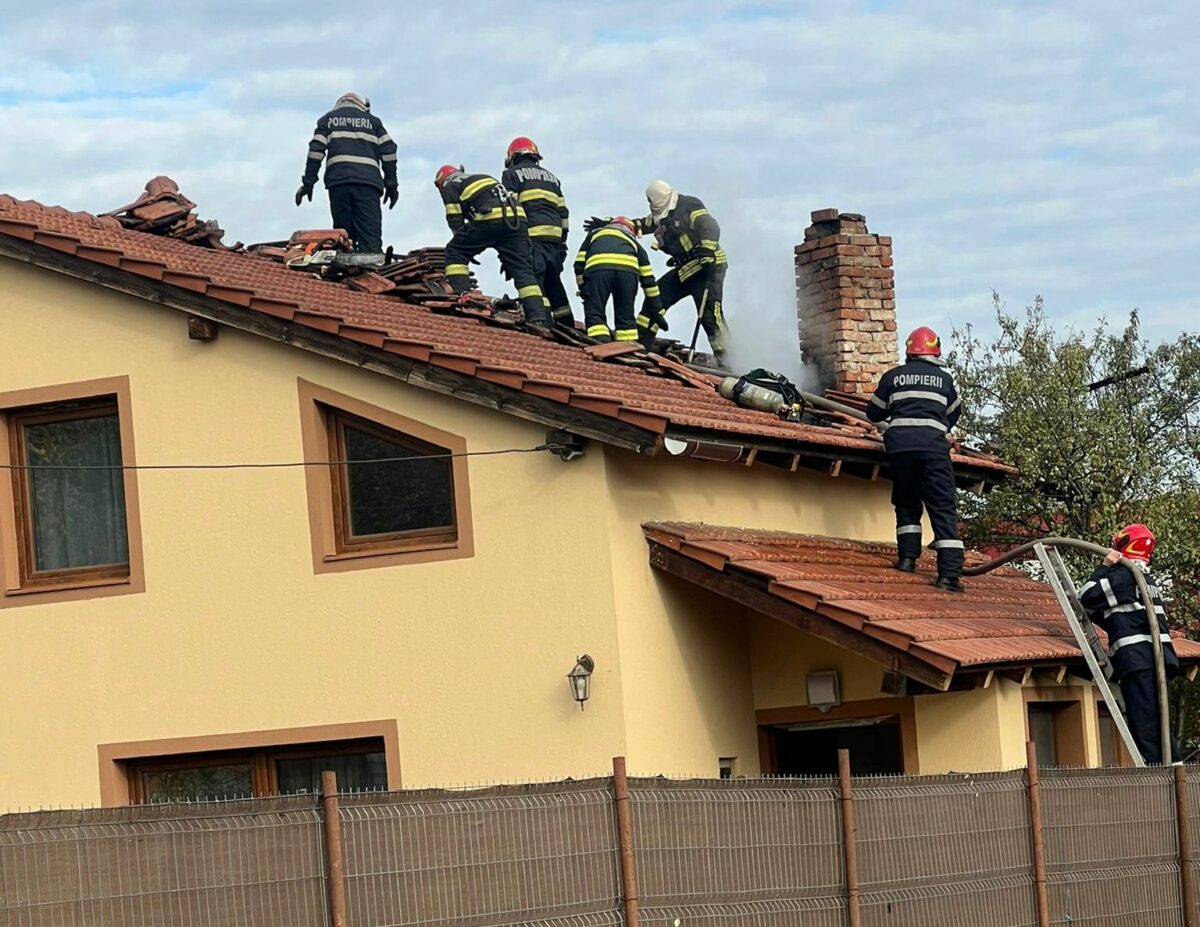 foto: locuințe din sibiu și presaca cuprinse de flăcări - pompierii trag un semnal de alarmă