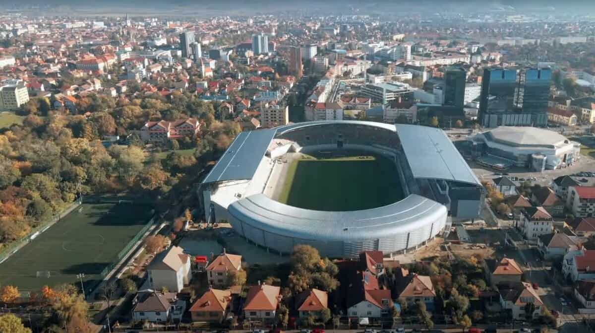 video cele mai noi imagini cu stadionul municipal - lucrările arenei de 30 de milioane de euro se apropie de final