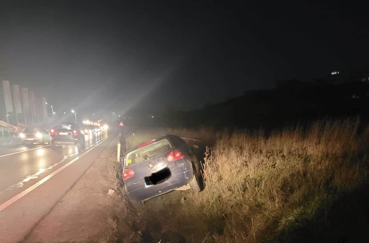 FOTO: Accident la ieșire din Sibiu spre Mediaș - O persoană rănită