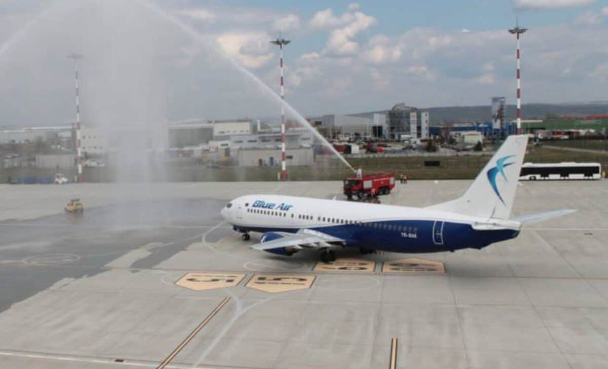 Aeroportul din Sibiu a dat în judecată Blue Air - Compania aeriană nu și-a achitat datoriile