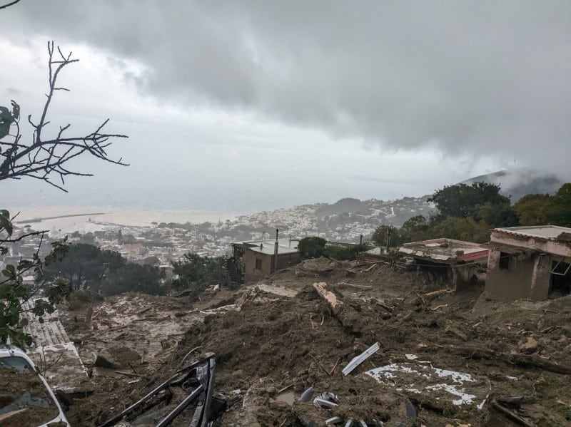 tragedie în italia - zeci de morți și dispăruți în urma unei alunecări de teren