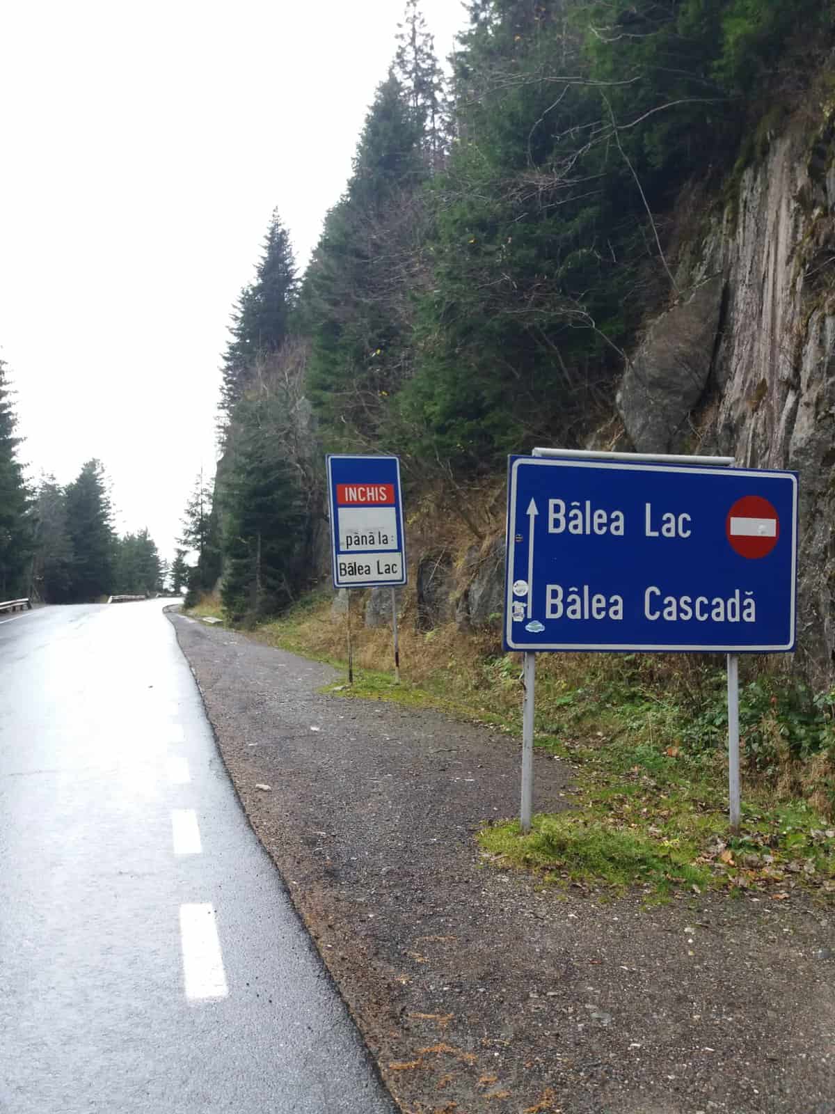 Se închide circulația pe mai multe sectoare de drum pe Transfăgărășan și Transalpina