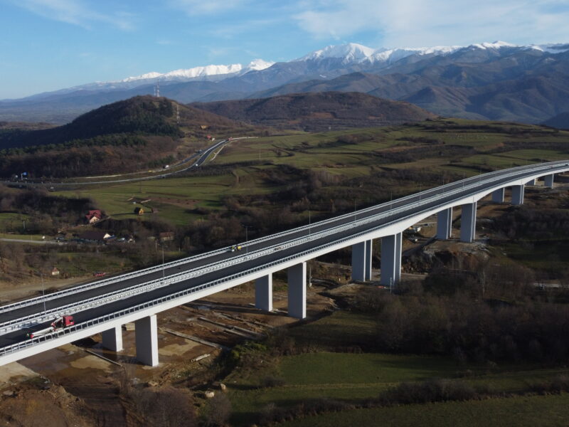 foto video imagini exclusive cu viaductul de la tălmăcel pe autostrada sibiu - boița. lucrările sunt aproape finalizate