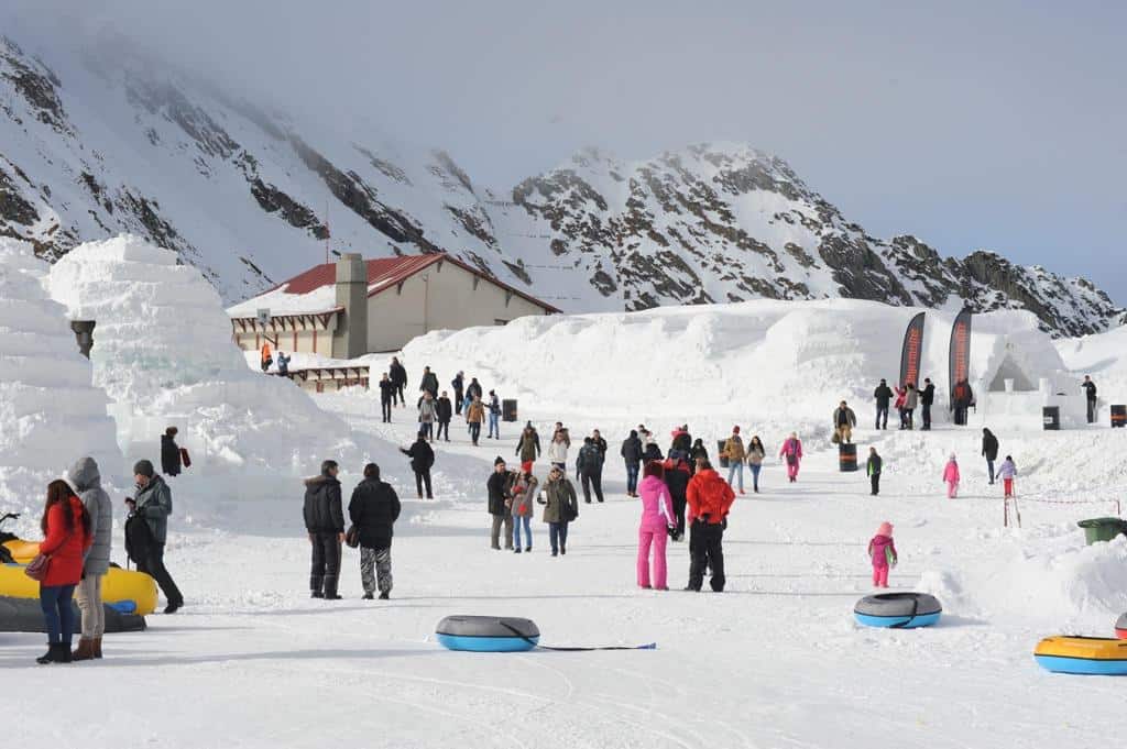 transfăgărășanul și hotelul de gheață de la bâlea lac, promovate în revista britanică the times