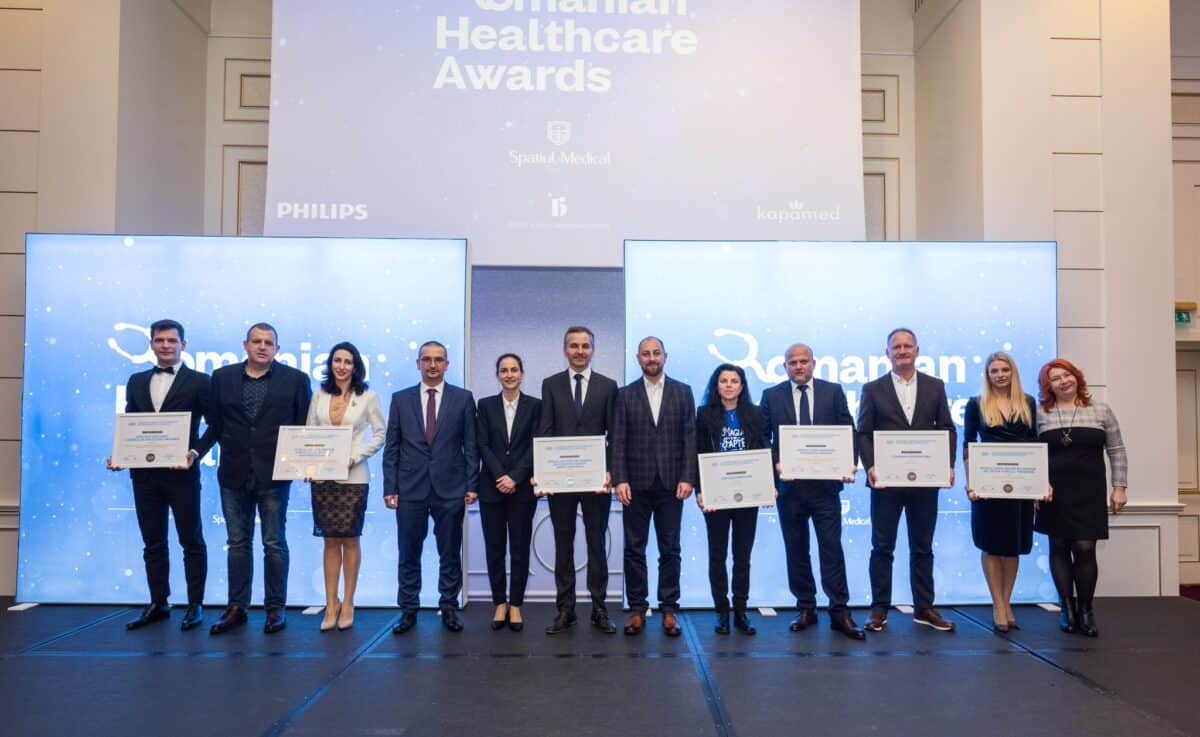 foto cj sibiu premiat la gala romanian healthcare award pentru platforma ”portal medical”