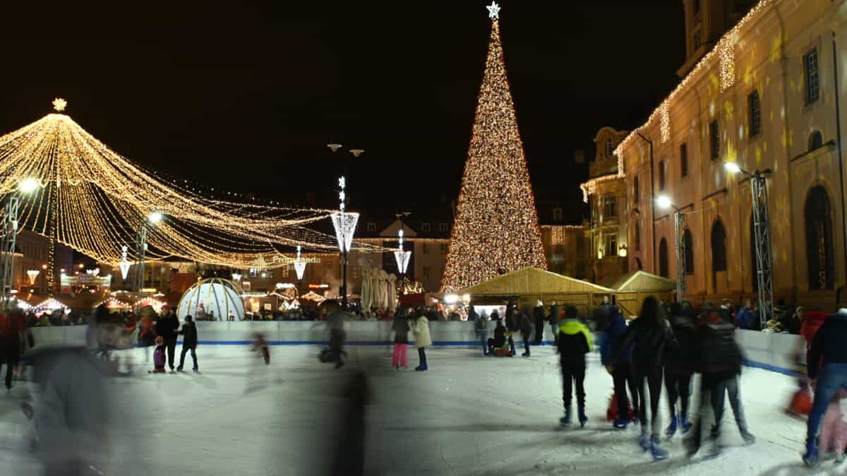 video și galerie foto - programul patinoarelor din sibiu și împrejurimi - cât costă distracția pe gheață iarna aceasta