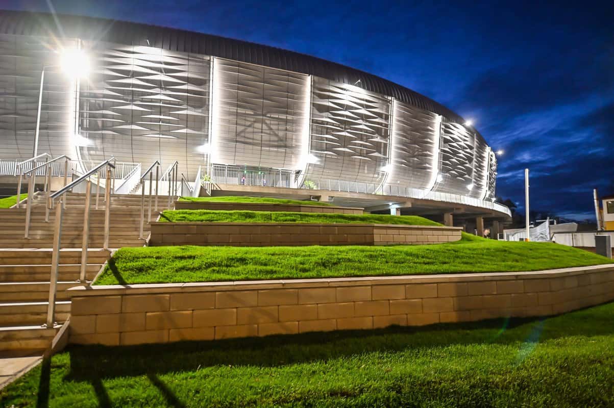video foto: stadionul municipal a fost redeschis - cum arată „bijuteria” sibiului de peste 200 milioane lei