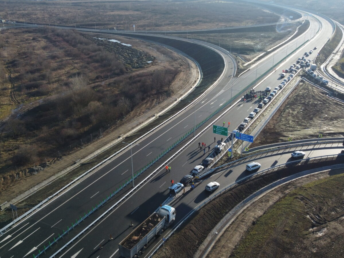 VIDEO FOTO: Se circulă în sfârșit pe primul lot al autostrăzii dintre Sibiu și Pitești - Cum arată tronsonul Sibiu - Boița