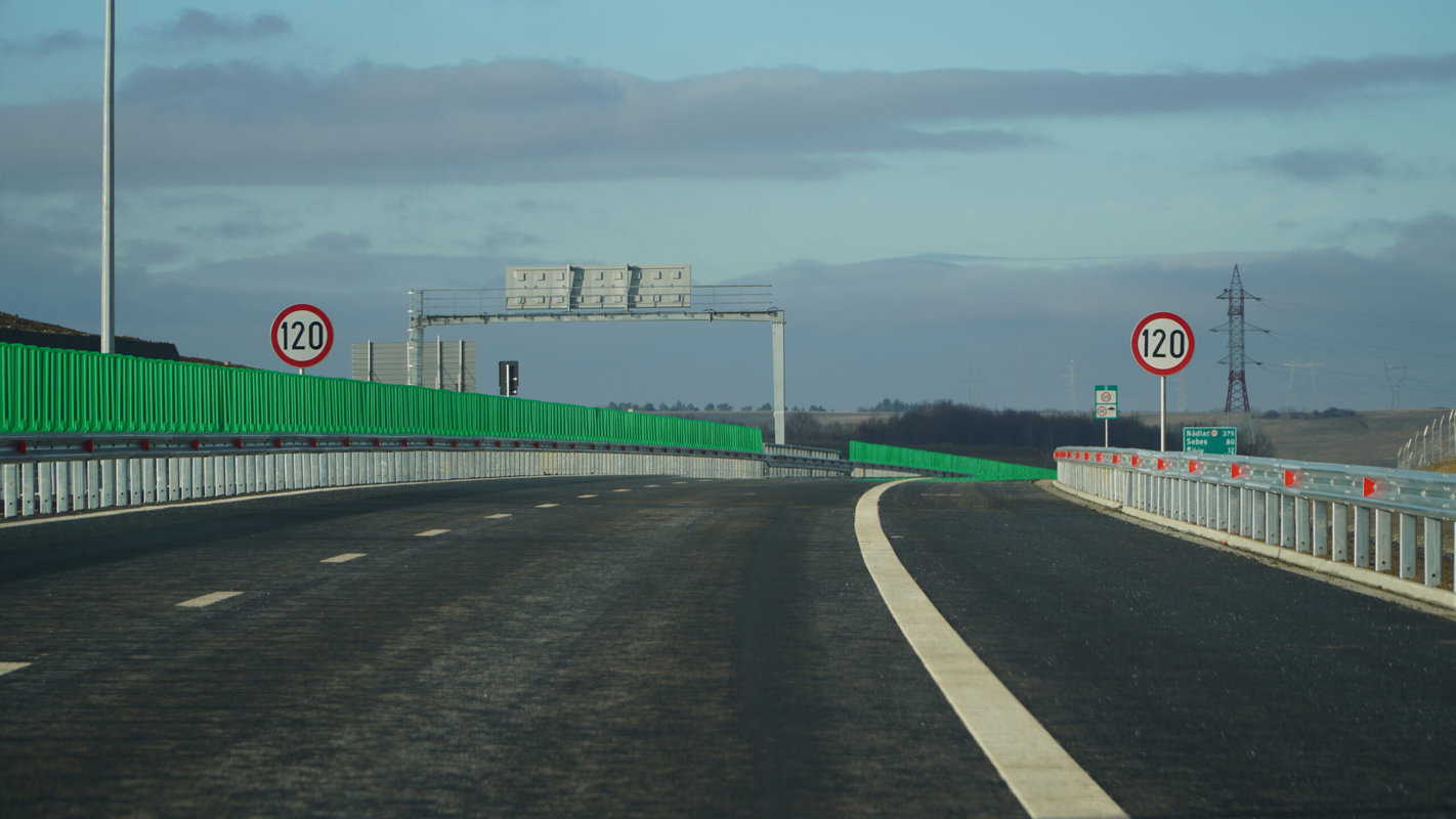 limită de viteză de 120 km/h pe cea mai nouă autostradă din sibiu - pe viaductul de la tălmaciu va fi redusă la 80 km/h