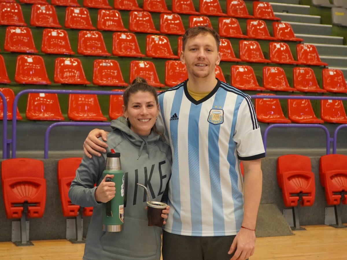 video - finala cupei mondiale trăită la cote maxime de singurii argentinieni din sibiu – gaston și camila: ”am urlat de bucurie!”