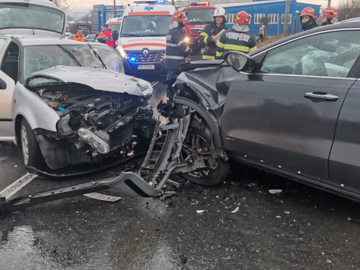 UPDATE Cinci persoane rănite într-un accident grav la ieșire din Sibiu spre Daia - Un bărbat decedat