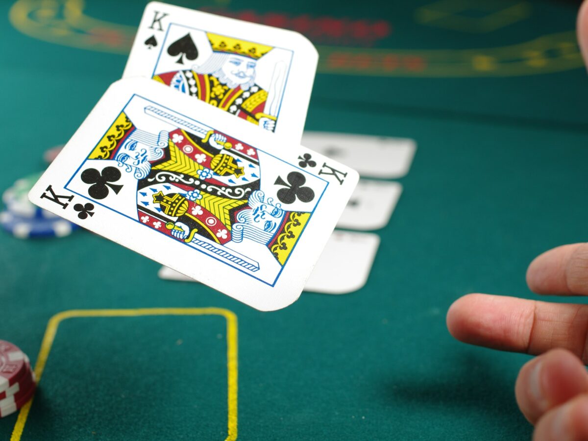 cum să eviți să te „tiltezi” la poker și de ce este un factor atât de important în creșterea nivelului de joc
