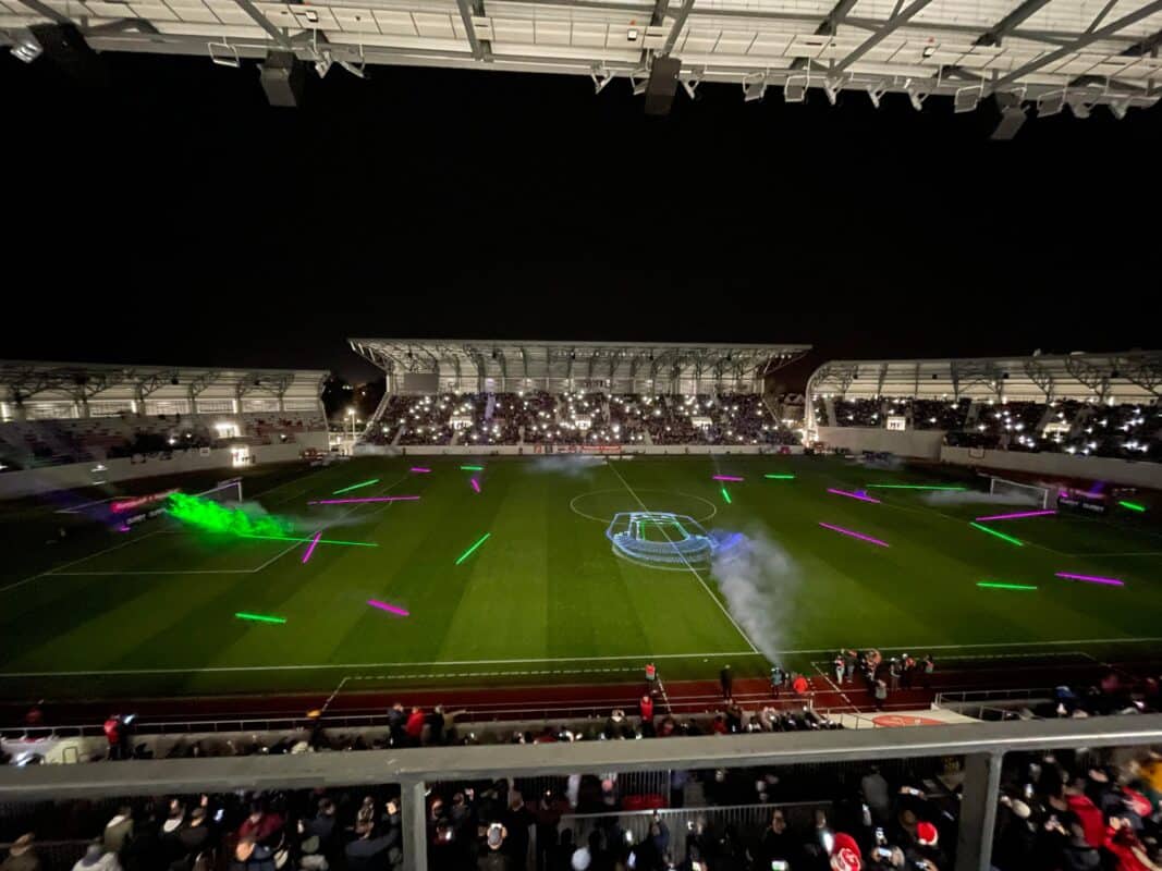 video foto show total și atmosferă ca în champions league la sibiu - imagini superbe de la inaugurarea stadionului „municipal”