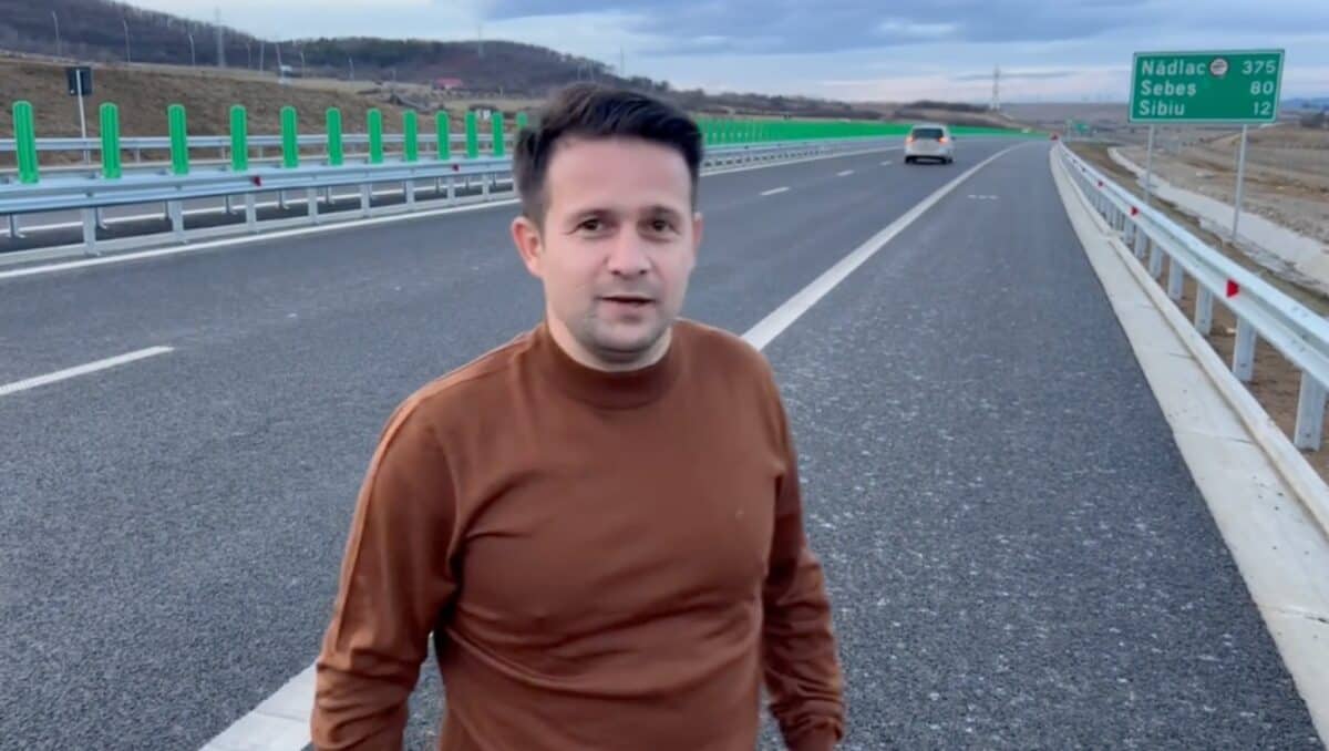 video: magicianul robert tudor, după deschiderea autostrăzii sibiu - boița: „ar trebui să luăm o piatră să o băgăm în sân”