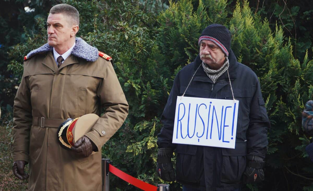 video protest pașnic la depunerea de coroane de la sibiu, la 33 de ani de la revoluție - „am plătit cu sânge acest altar al libertății”