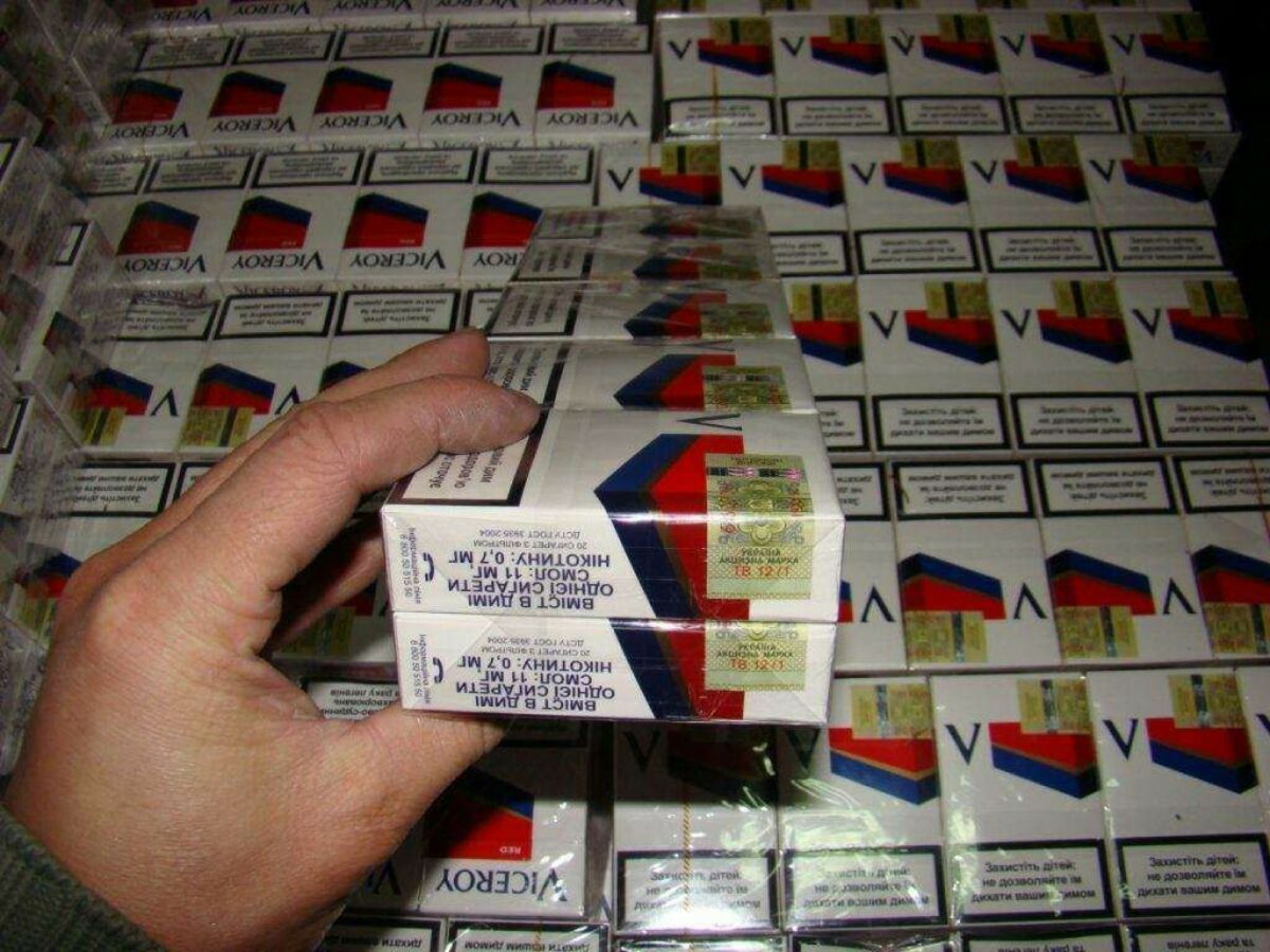 percheziții la contrabandiști - aproape 1,8 milioane de țigarete și bunuri de 9 milioane de lei, confiscate de poliția română