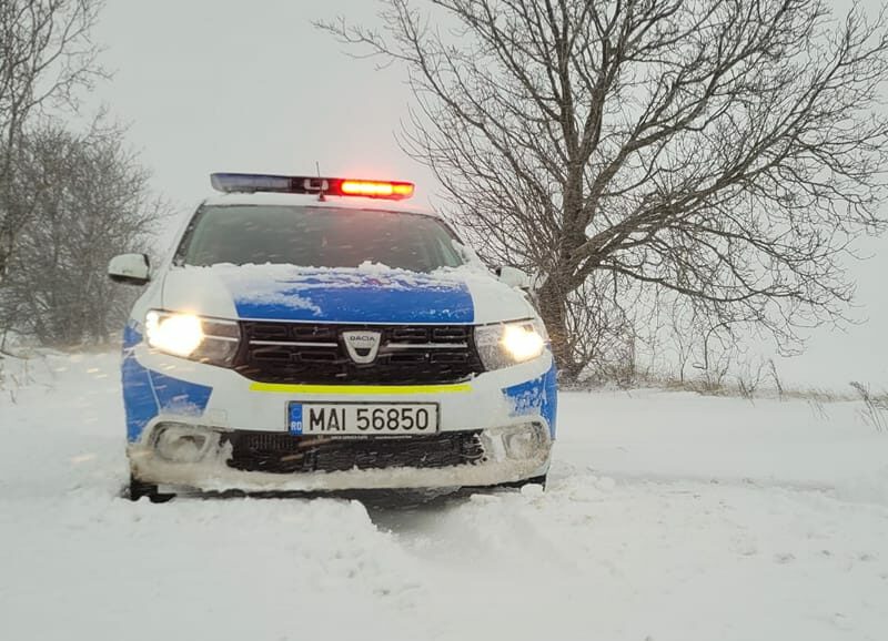 atenție șoferi! circulație îngreunată de zăpadă și lapoviță pe mai multe șosele din românia