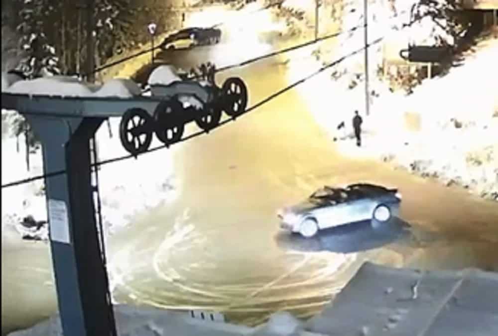 VIDEO A început sezonul drifturilor la Păltiniș - Tinerii teribiliști „au testat” zăpada