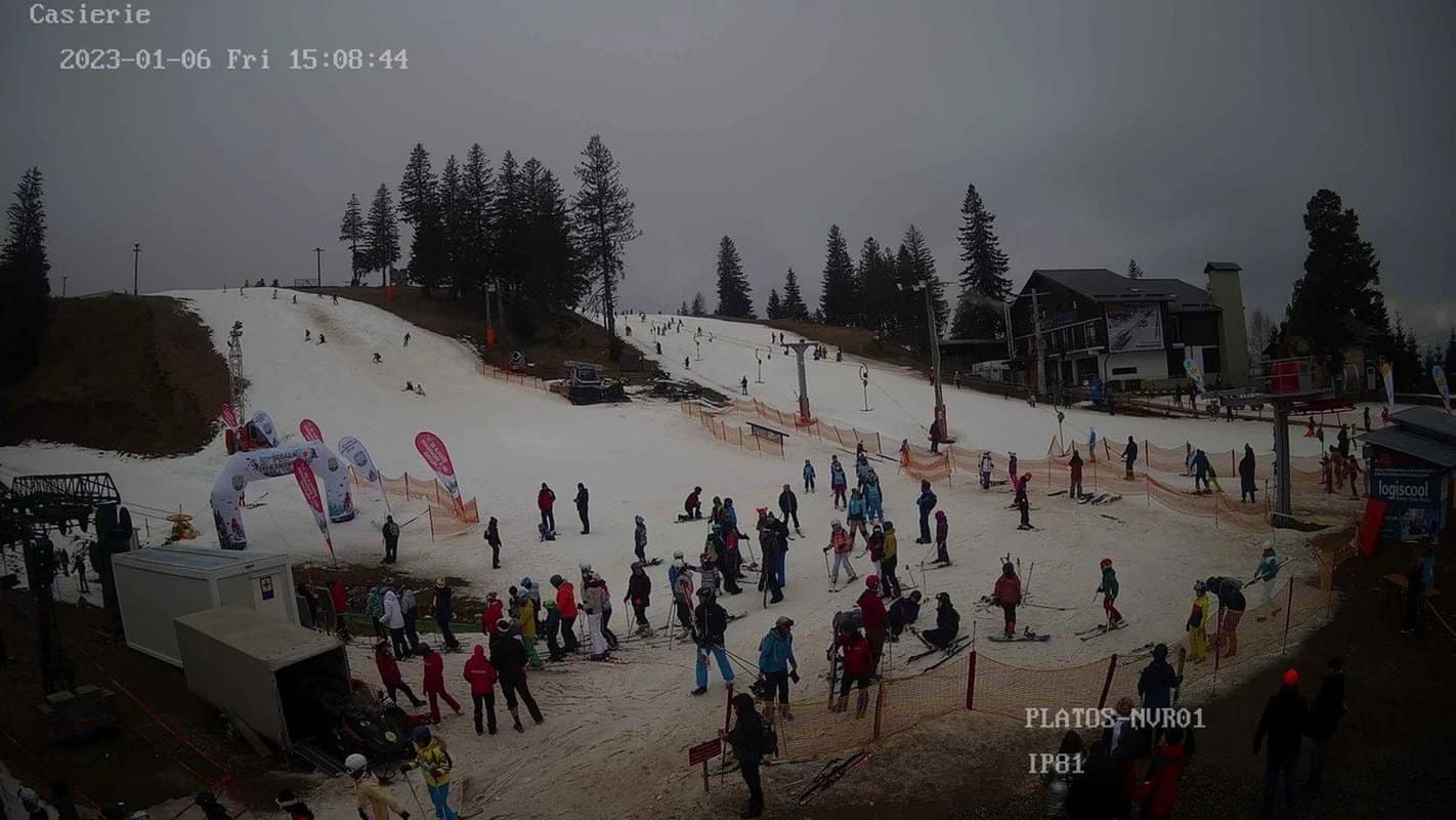 sezonul de iarnă a început catastrofal pe pârtii - „nu se schiază bine nicăieri în românia, dar la platoș s-au descurcat”