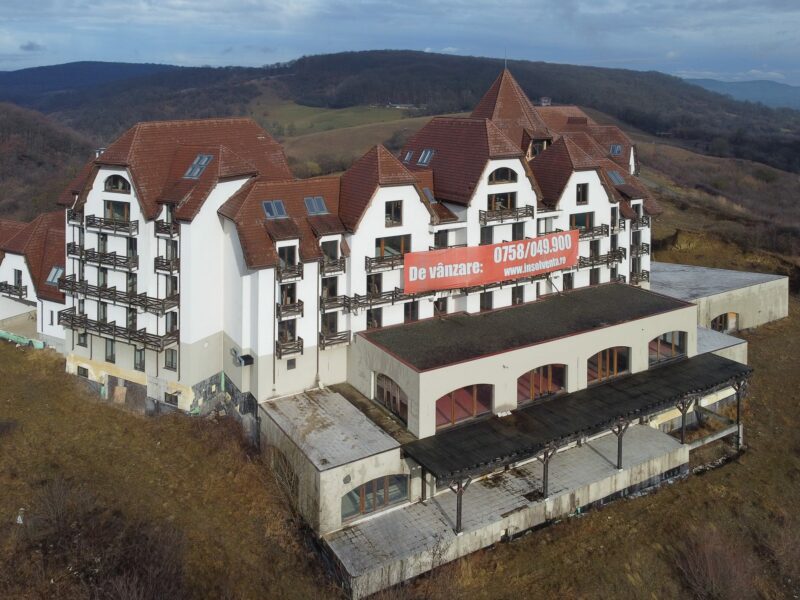 video foto hotelul defunctului constantin morar, fost președinte cj, greu de vândut - hanul trebuia să fie gata în 2009