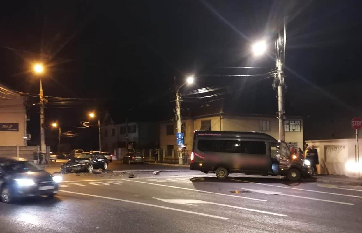 update foto: accident cu șapte victime pe strada maramureșului - patru oameni duși la spital
