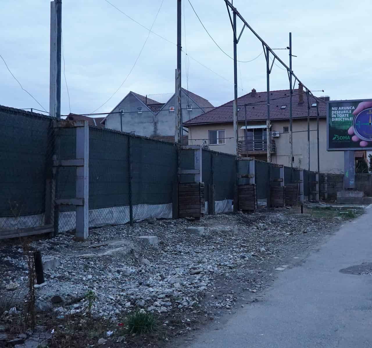 foto: ce a reclamat o sibiancă în fața aleșilor locali - referendum pentru blocurile construite în zonele de case, lipsa vegetației și parcări prost amplasate