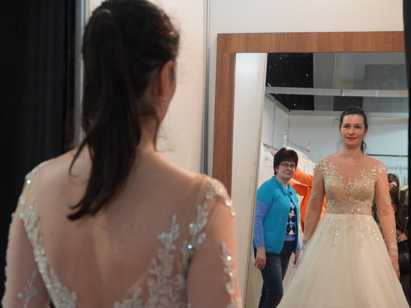 VIDEO FOTO: A început Wedding Expo Sibiu - Cât costă să faci nunta în 2023 și care sunt trendurile