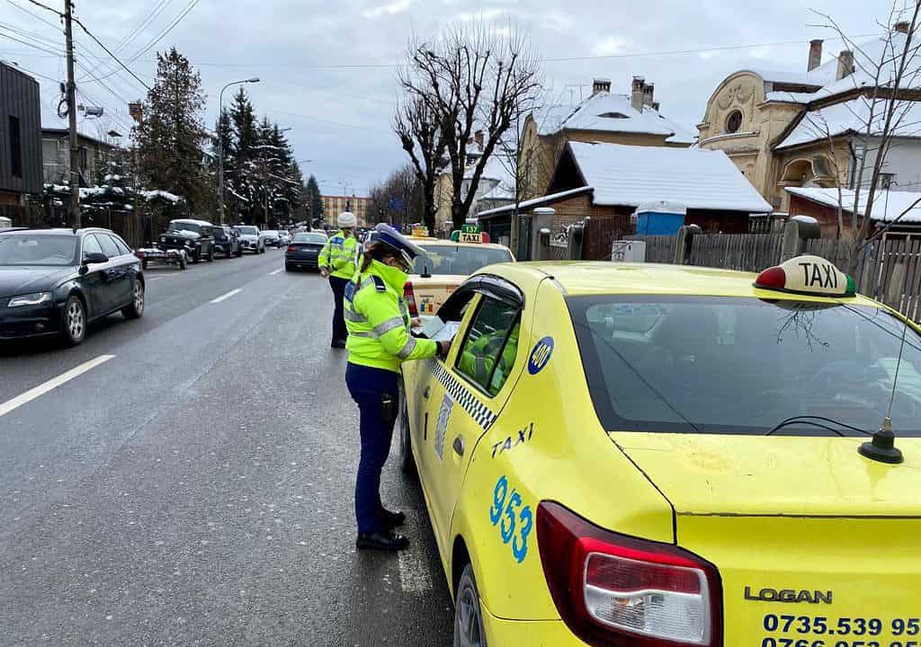 taximetriști verificați de polițiștii sibieni - doi au rămas fără permis după ce au depășit neregulamentar